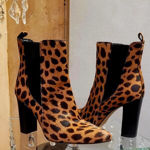 Vince Camuto Britsy Calf-Hair Leopard Boots. Stacked Heel. Size 7 1/2